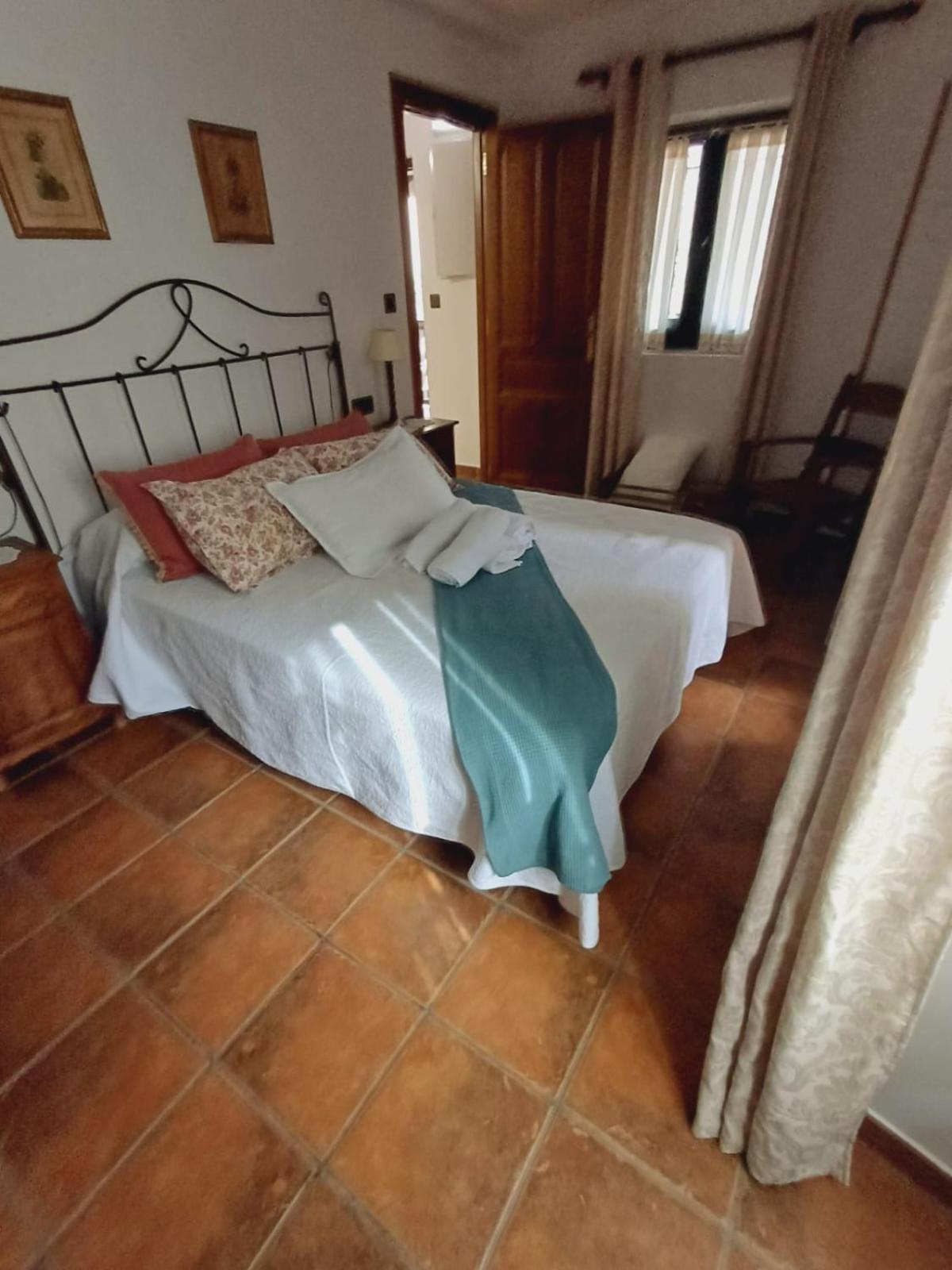 El Portal Del Abuelo Apartment Arenas De Cabrales Bagian luar foto