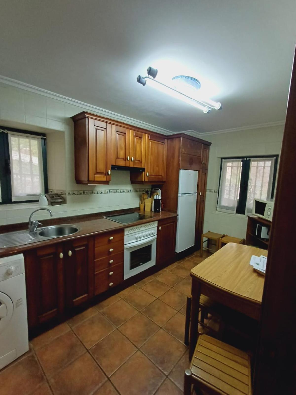 El Portal Del Abuelo Apartment Arenas De Cabrales Bagian luar foto