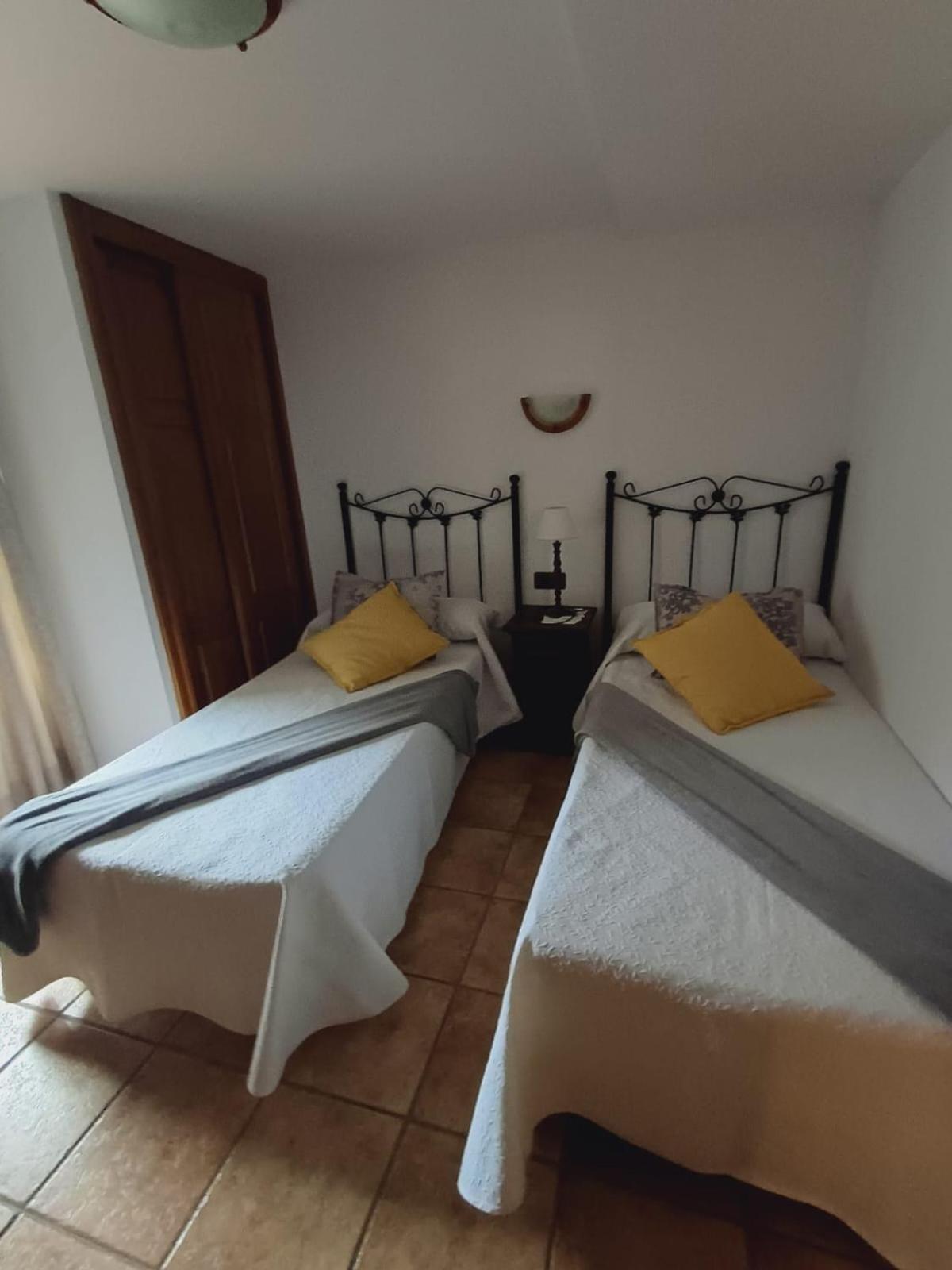 El Portal Del Abuelo Apartment Arenas De Cabrales Bagian luar foto
